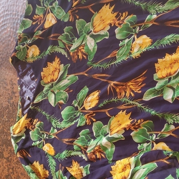 Hawaiian Themed Graphics Long Sleeve Maxi Lined Flowing Sz. 2X Dress - Picture 13 of 15